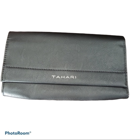 Tahari  black long Wallet - Picture 1 of 10